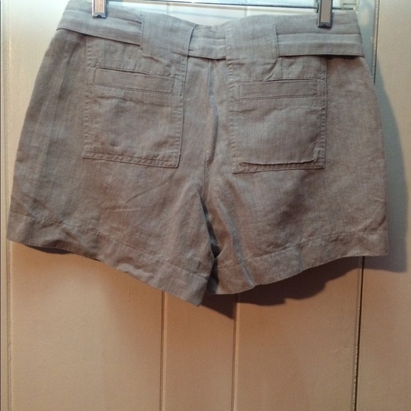 Banana Republic Women's Gray Linen Shorts - Picture 2 of 4